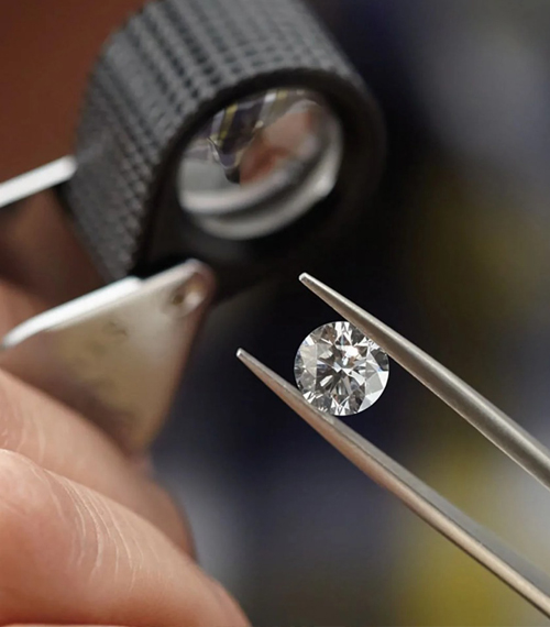 Diploma Course in International Diamond Grading System (DCIDS)